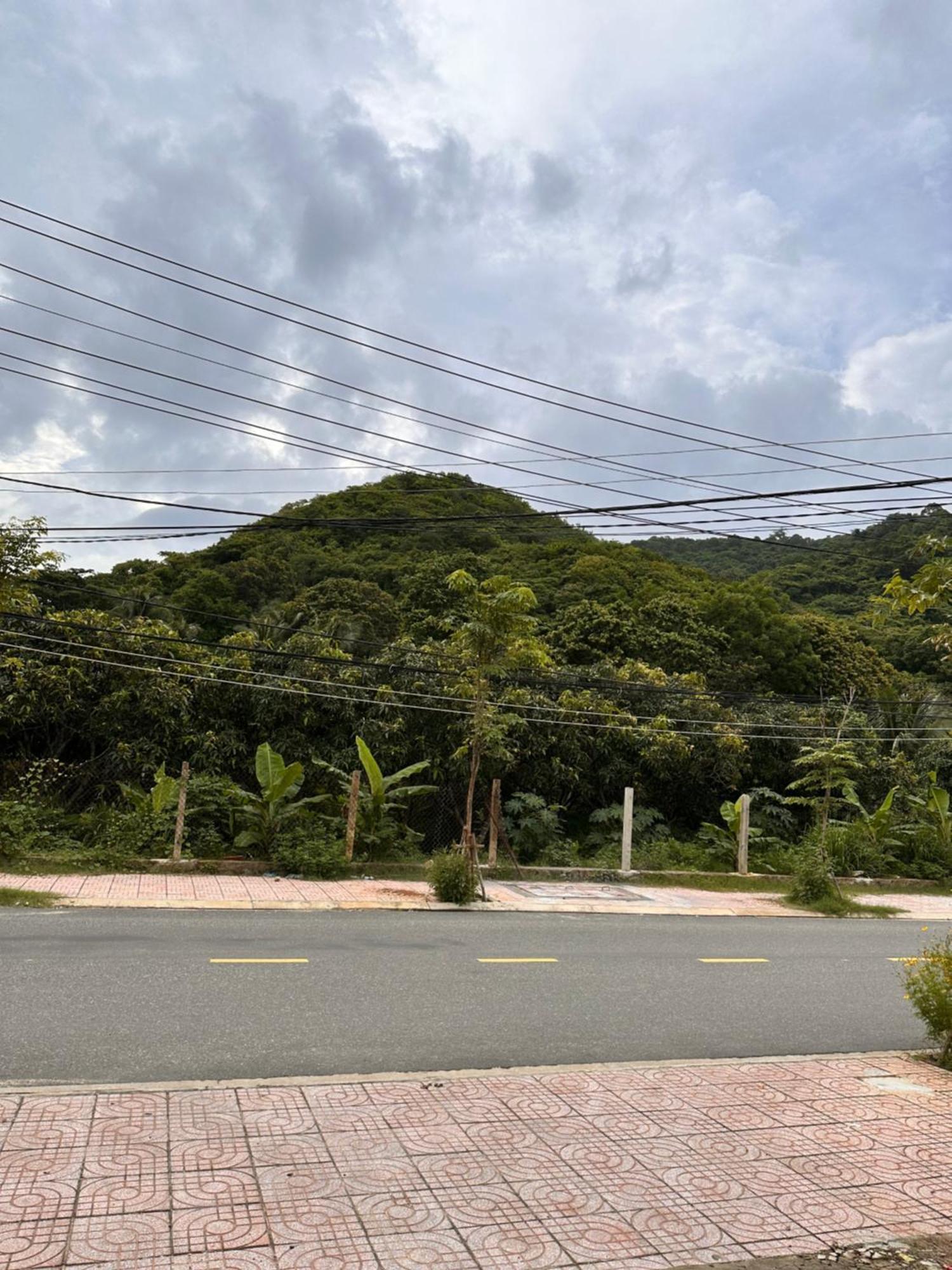 Bungalow Hotel Chi Khu Co Ong Buitenkant foto