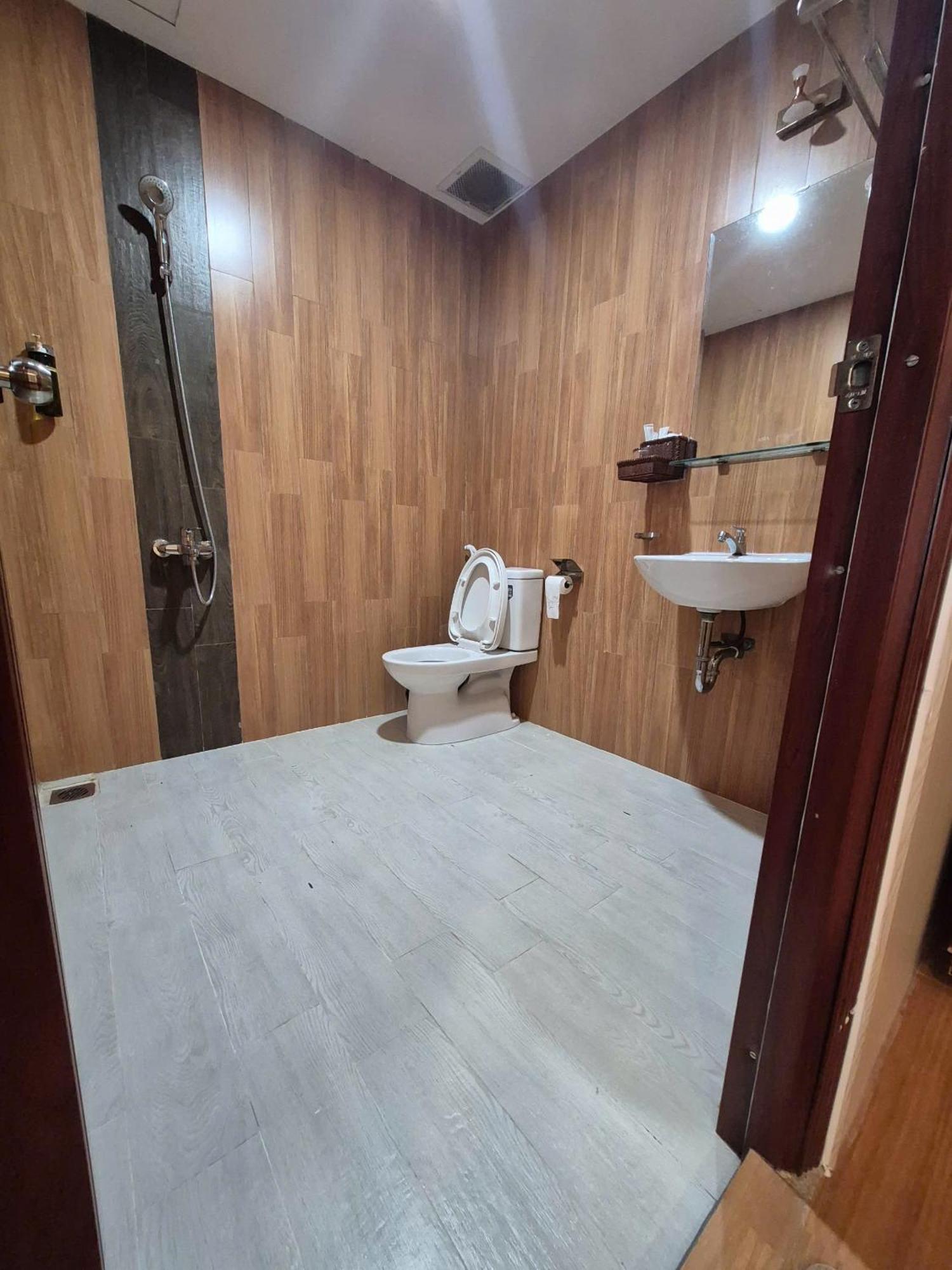 Bungalow Hotel Chi Khu Co Ong Buitenkant foto