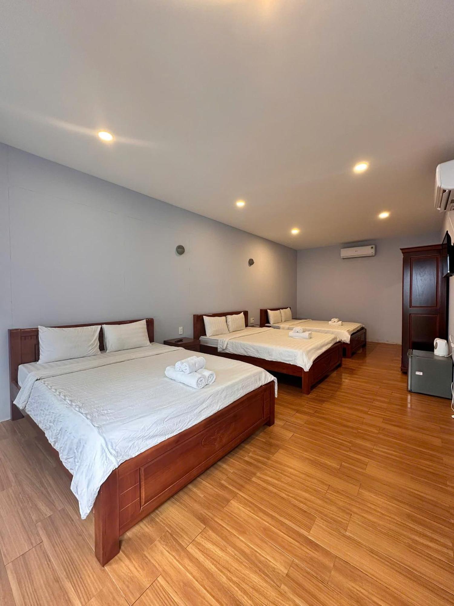 Bungalow Hotel Chi Khu Co Ong Buitenkant foto