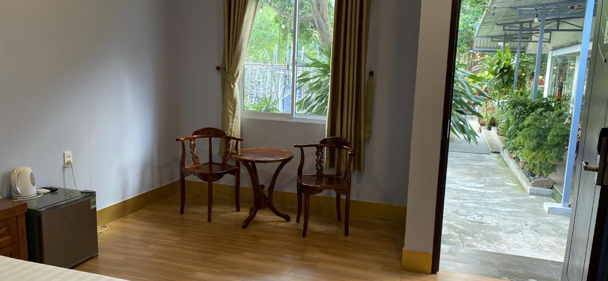 Bungalow Hotel Chi Khu Co Ong Buitenkant foto